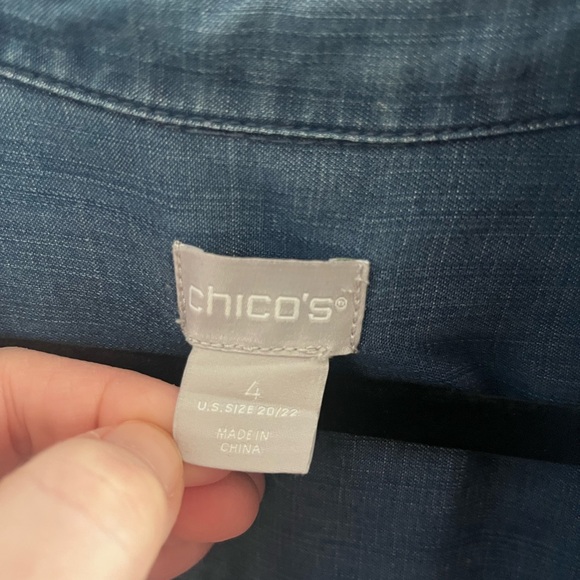 Chico’s womens Chambray style Blue Ruffled Denim Shirt button down sz 4 us 20/22 - Picture 4 of 9